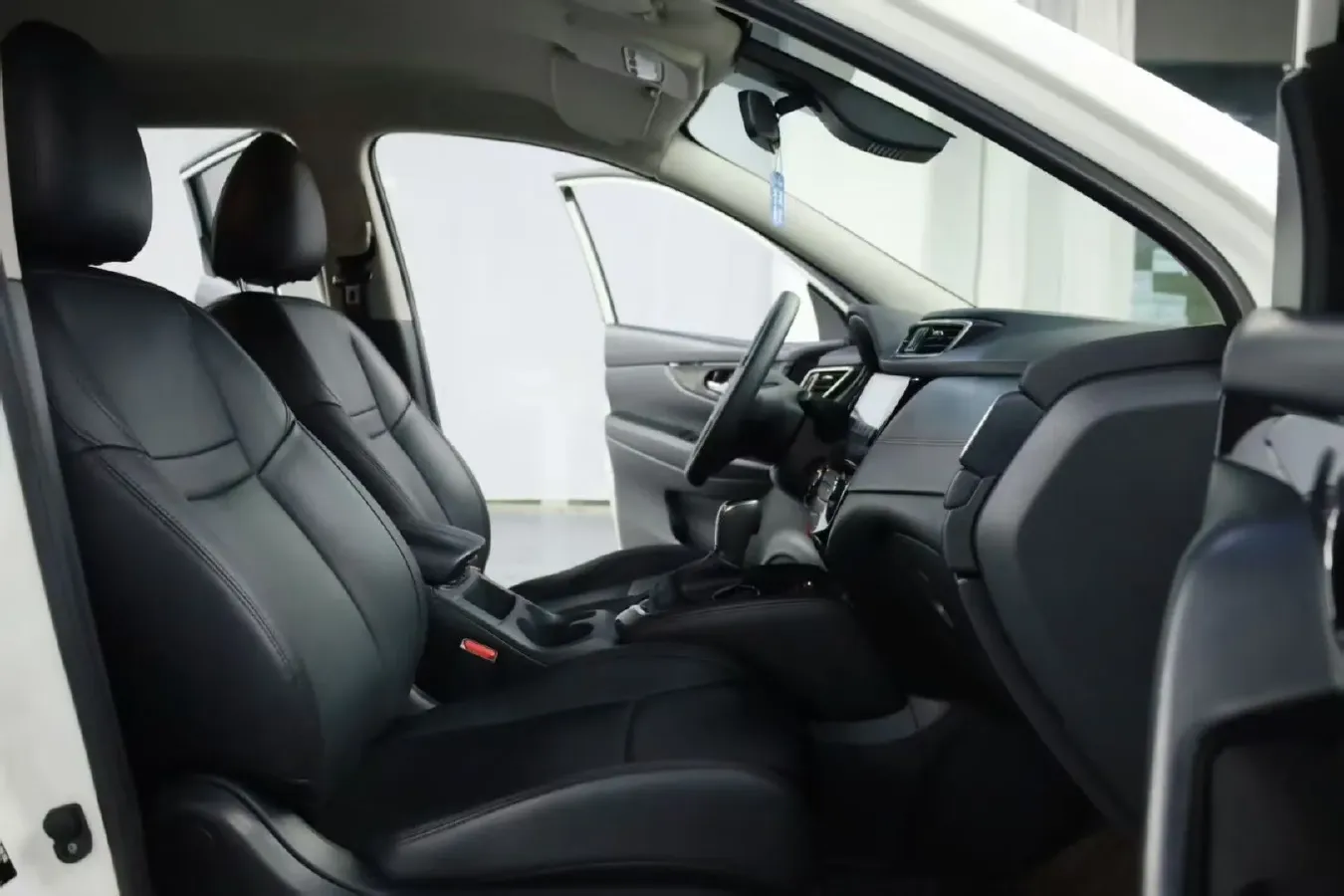 2019 Nissan Qashqai 2.0L 154HP L4 CVT,autocango,china used car exporter,china ev exporter,chinese used car exporter,chinese used ev exporter