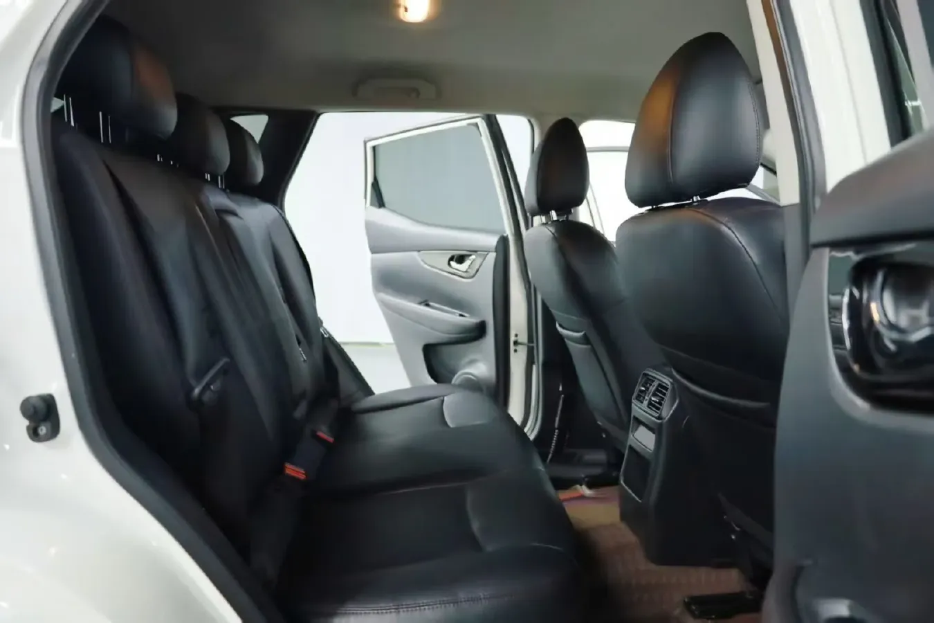 2019 Nissan Qashqai 2.0L 154HP L4 CVT,autocango,china used car exporter,china ev exporter,chinese used car exporter,chinese used ev exporter