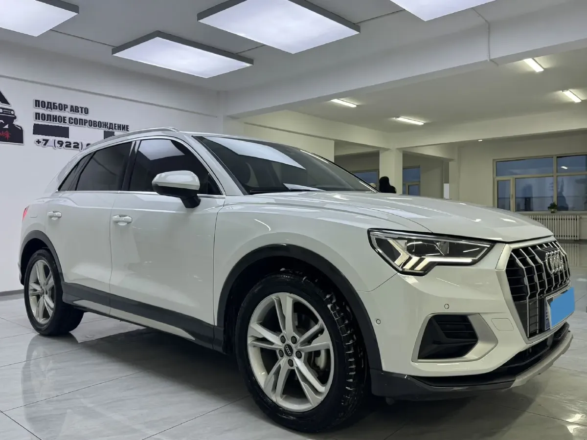 2022 Audi Q3 1.4T 150HP L4 7DCT,autocango,china used car exporter,china ev exporter,chinese used car exporter,chinese used ev exporter