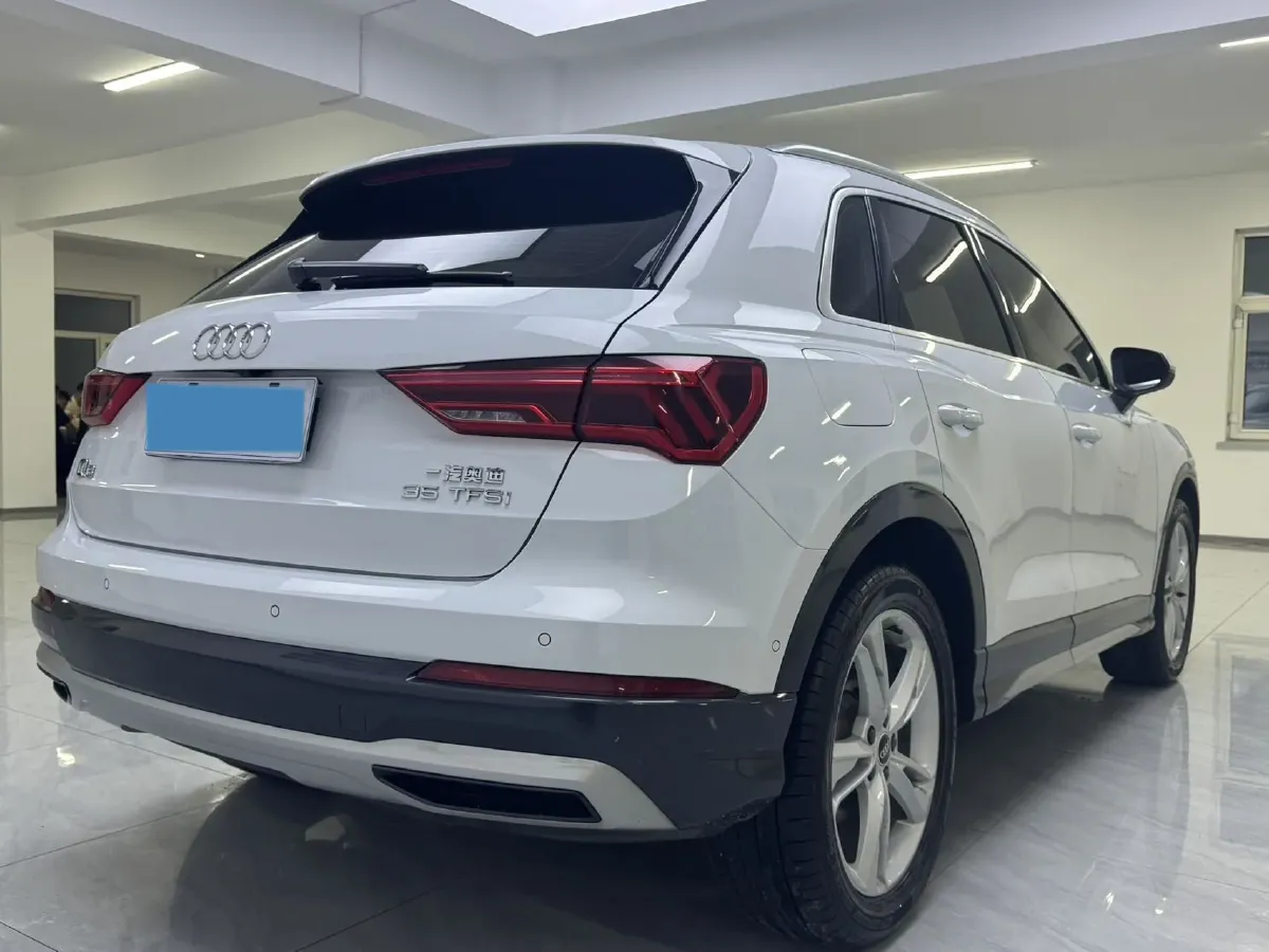 2022 Audi Q3 1.4T 150HP L4 7DCT,autocango,china used car exporter,china ev exporter,chinese used car exporter,chinese used ev exporter