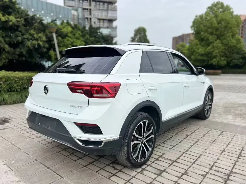 2021 Volkswagen T-Roc 1.4T 150HP L4 7DCT,autocango,china used car exporter,china ev exporter,chinese used car exporter,chinese used ev exporter