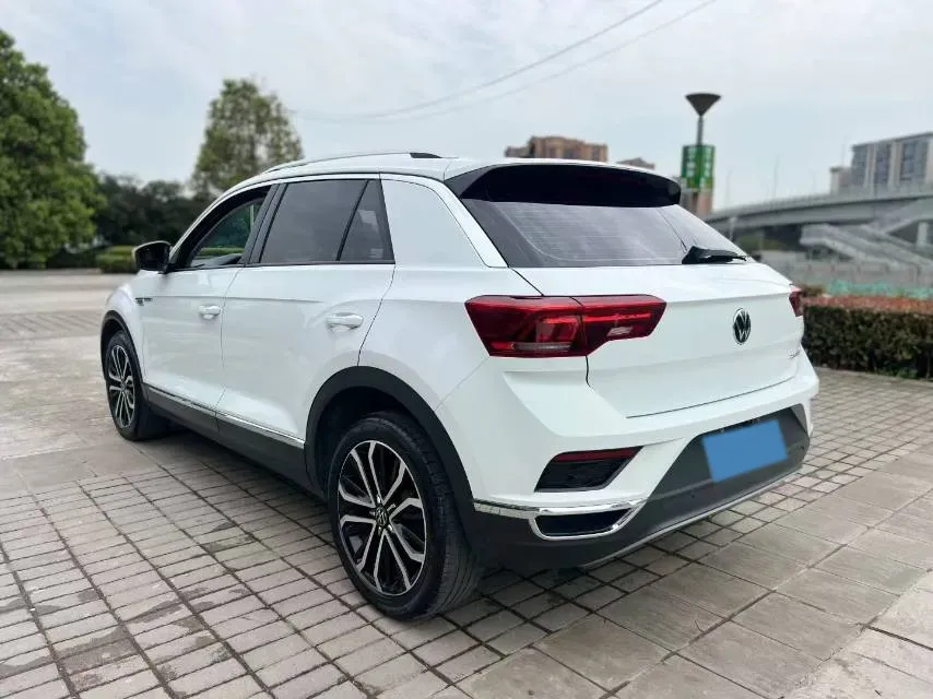 2021 Volkswagen T-Roc 1.4T 150HP L4 7DCT,autocango,china used car exporter,china ev exporter,chinese used car exporter,chinese used ev exporter