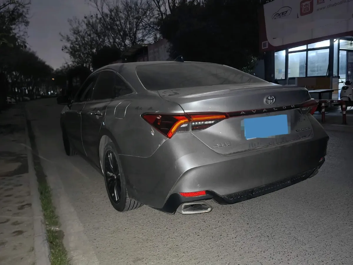 2022 Toyota Avalon 2.5L 209HP L4 8AT,autocango,china used car exporter,china ev exporter,chinese used car exporter,chinese used ev exporter