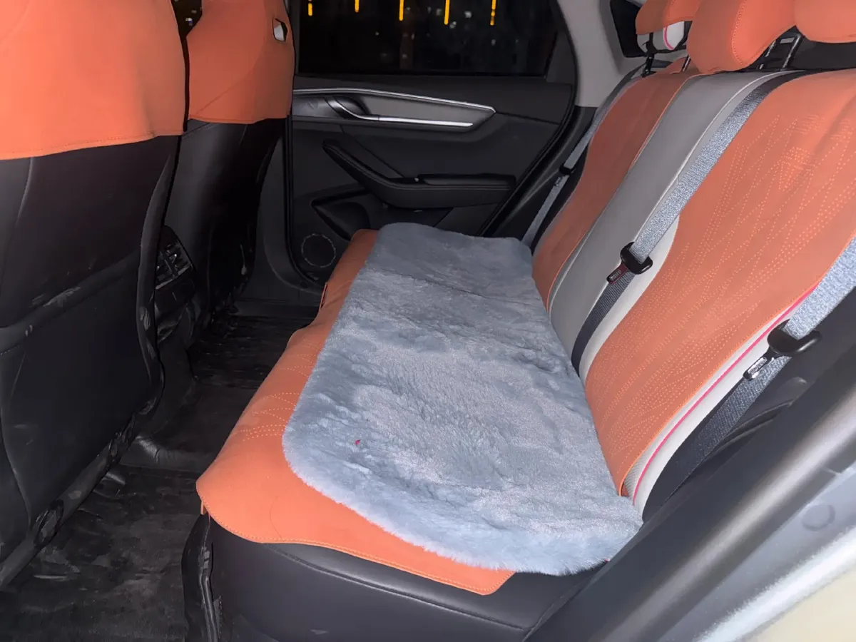 2022 Roewe RX5 MAX 1.5T 181HP L4 6AT,autocango,china used car exporter,china ev exporter,chinese used car exporter,chinese used ev exporter