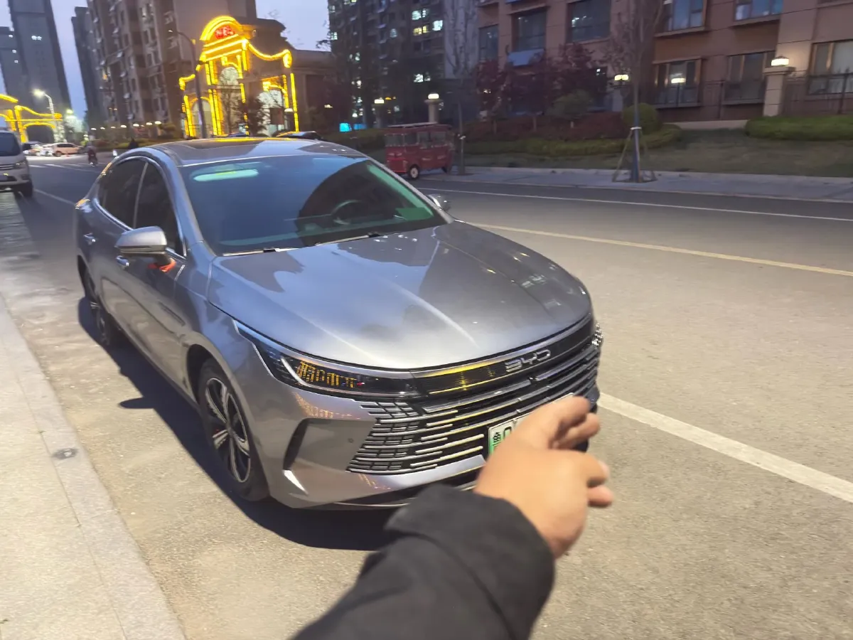 2022 Roewe RX5 MAX 1.5T 181HP L4 6AT,autocango,china used car exporter,china ev exporter,chinese used car exporter,chinese used ev exporter