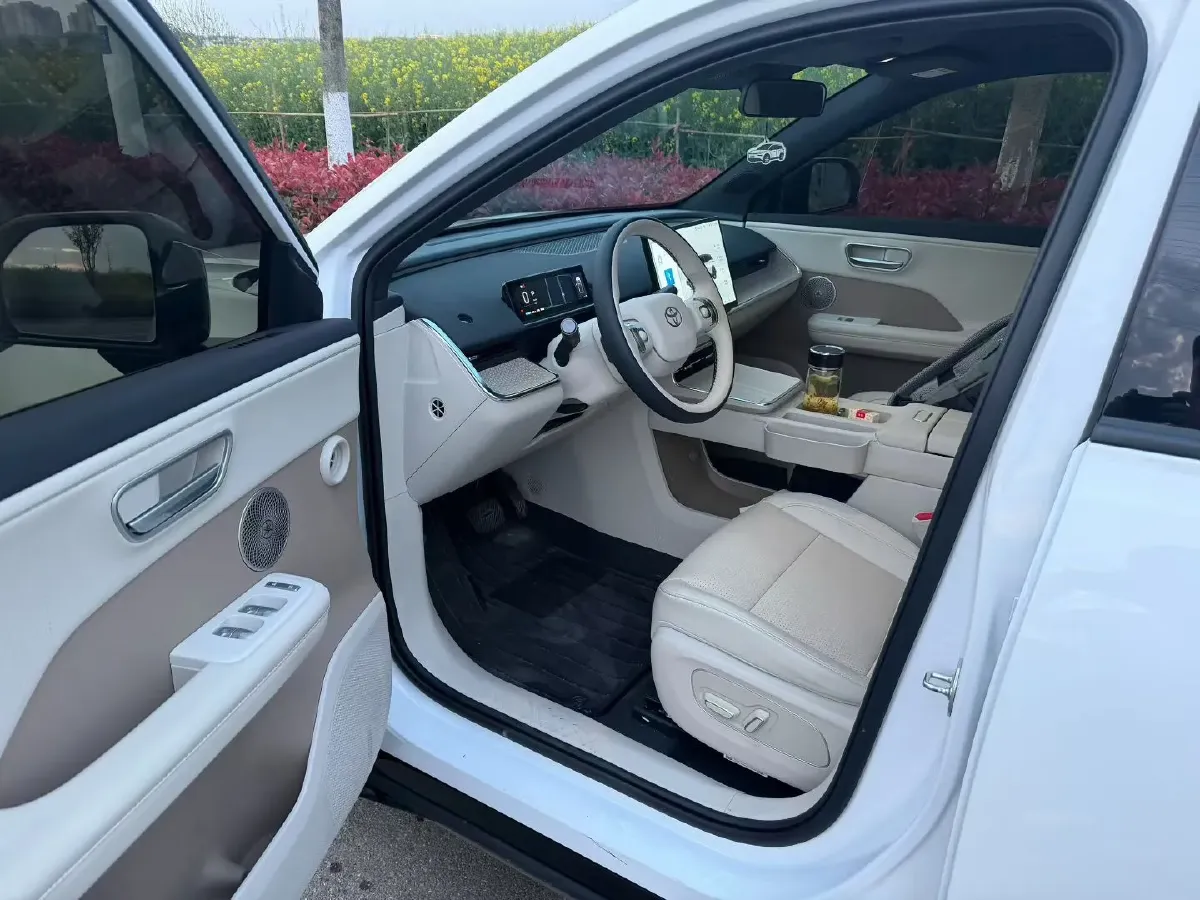 2025 Toyota BZ3X BEV 58.37KWH,autocango,china used car exporter,china ev exporter,chinese used car exporter,chinese used ev exporter