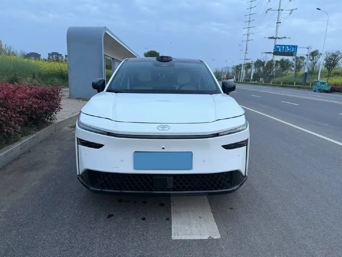 2025 Toyota BZ3X BEV 58.37KWH,autocango,china used car exporter,china ev exporter,chinese used car exporter,chinese used ev exporter