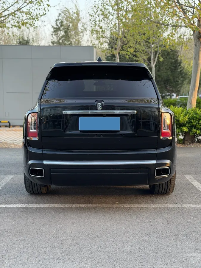 2018 Rolls-Royce Cullinan 6.7T 571HP V12 8AT,autocango,china used car exporter,china ev exporter,chinese used car exporter,chinese used ev exporter