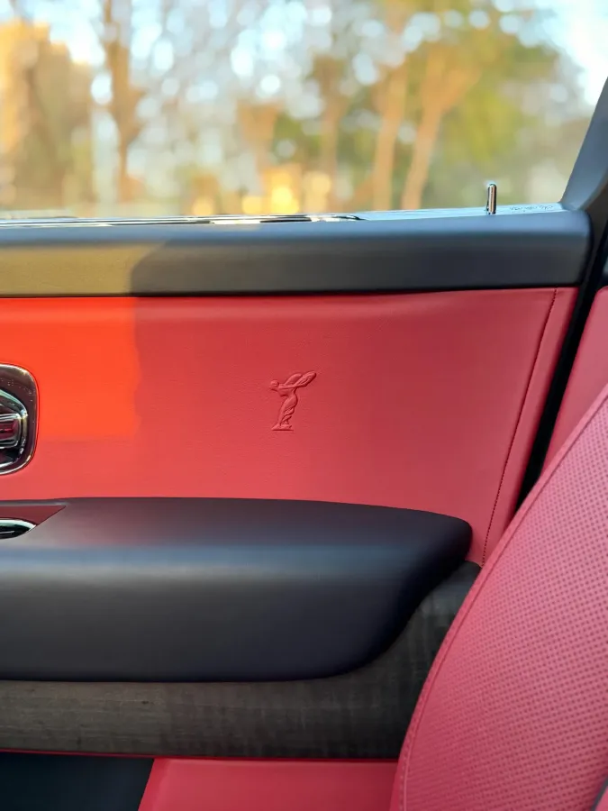 2018 Rolls-Royce Cullinan 6.7T 571HP V12 8AT,autocango,china used car exporter,china ev exporter,chinese used car exporter,chinese used ev exporter