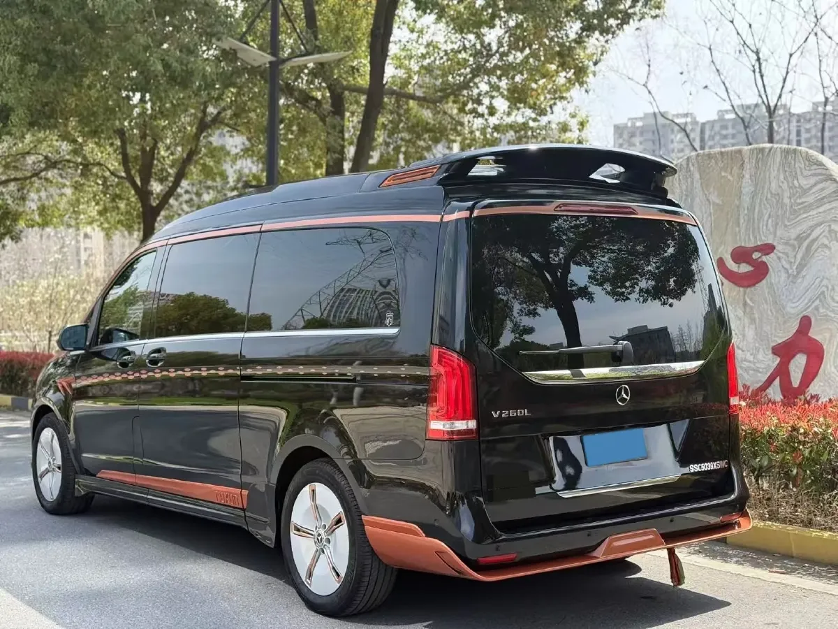 2021 Mercedes-Benz V Class 2.0T 211HP L4 9AT,autocango,china used car exporter,china ev exporter,chinese used car exporter,chinese used ev exporter