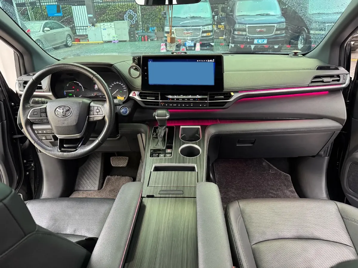2023 Toyota Sienna 2.5L 189HP L4 E-CVT Hybrid,autocango,china used car exporter,china ev exporter,chinese used car exporter,chinese used ev exporter