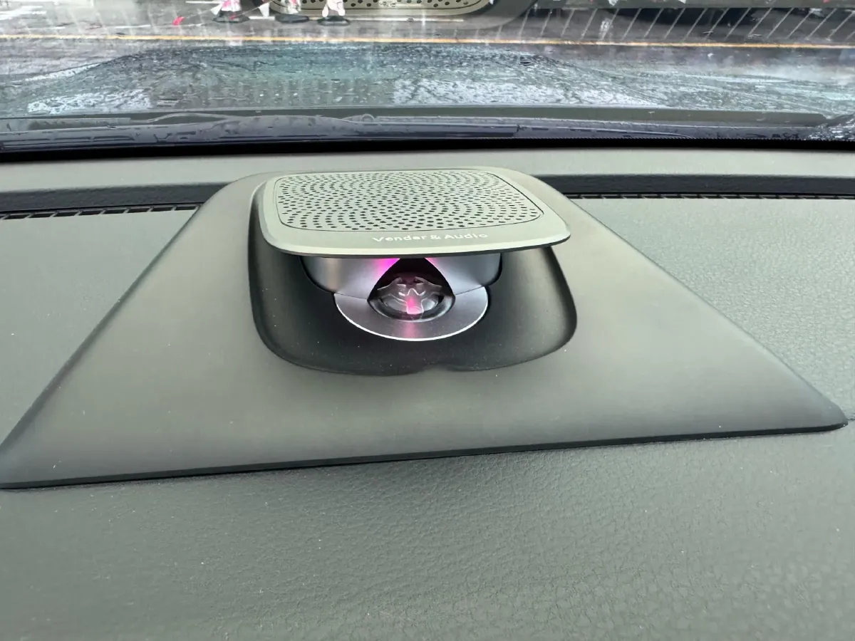 2023 Toyota Sienna 2.5L 189HP L4 E-CVT Hybrid,autocango,china used car exporter,china ev exporter,chinese used car exporter,chinese used ev exporter