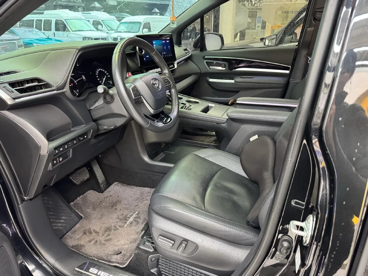 2023 Toyota Sienna 2.5L 189HP L4 E-CVT Hybrid,autocango,china used car exporter,china ev exporter,chinese used car exporter,chinese used ev exporter