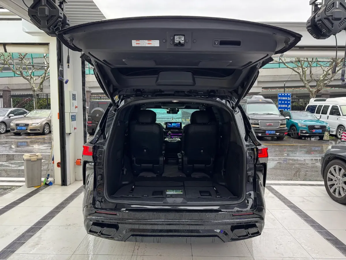 2023 Toyota Sienna 2.5L 189HP L4 E-CVT Hybrid,autocango,china used car exporter,china ev exporter,chinese used car exporter,chinese used ev exporter