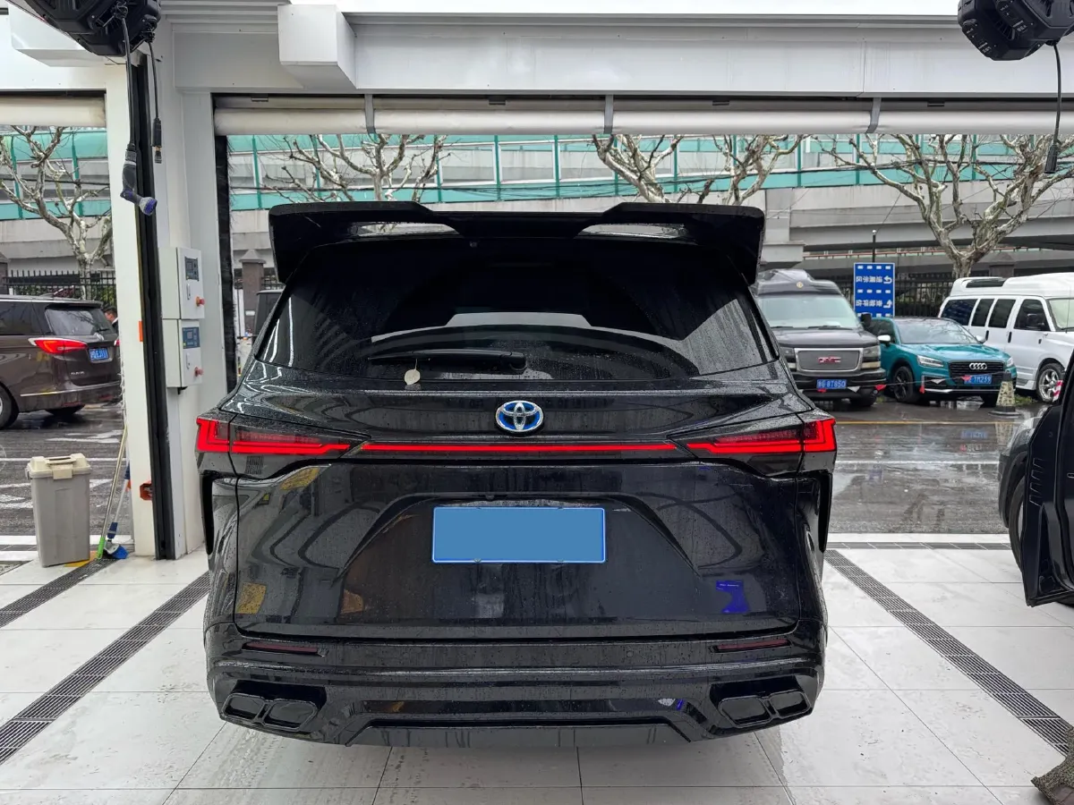 2023 Toyota Sienna 2.5L 189HP L4 E-CVT Hybrid,autocango,china used car exporter,china ev exporter,chinese used car exporter,chinese used ev exporter
