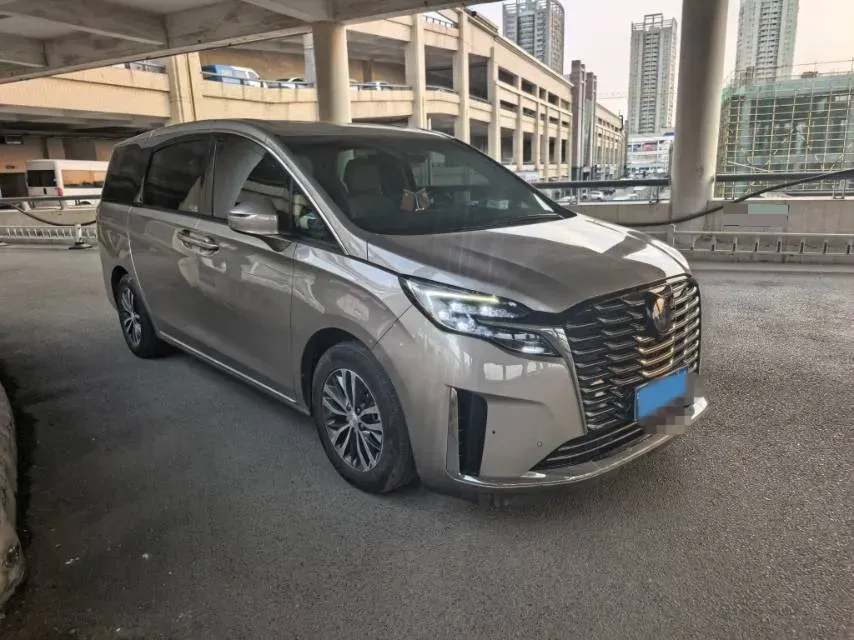 2023 Buick GL8 2.0T 237HP L4 9AT,autocango,china used car exporter,china ev exporter,chinese used car exporter,chinese used ev exporter