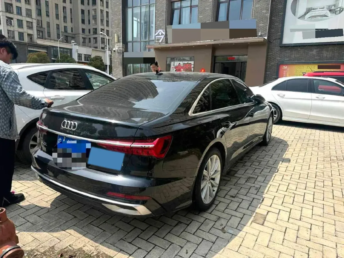 2023 Audi A6L 2.0T 245HP L4 7DCT,autocango,china used car exporter,china ev exporter,chinese used car exporter,chinese used ev exporter