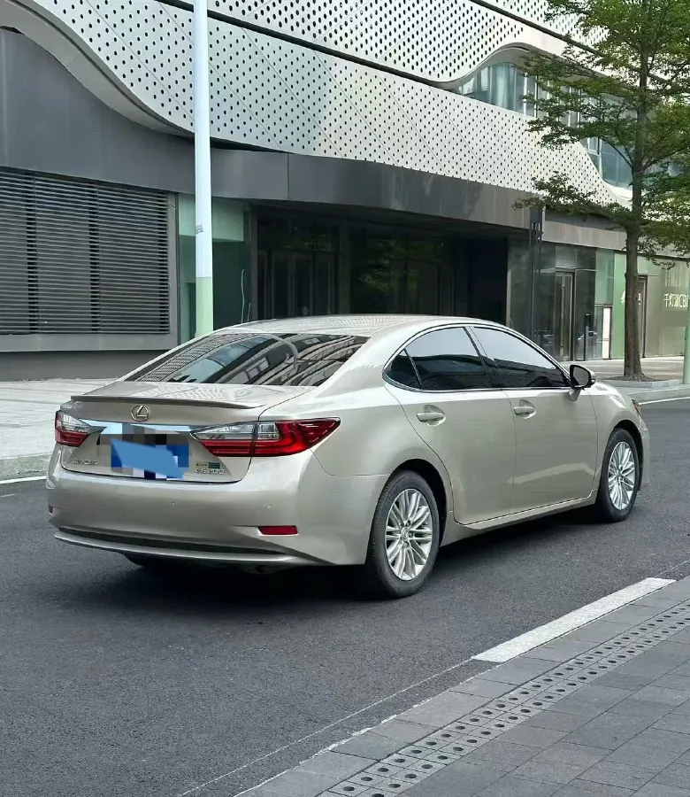 2017 Lexus ES 2.0L 167HP L4 6AT,autocango,china used car exporter,china ev exporter,chinese used car exporter,chinese used ev exporter