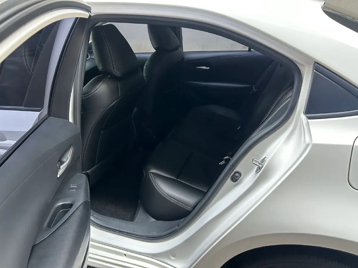 2021 Toyota Corolla 1.2T 116HP L4 CVT,autocango,china used car exporter,china ev exporter,chinese used car exporter,chinese used ev exporter