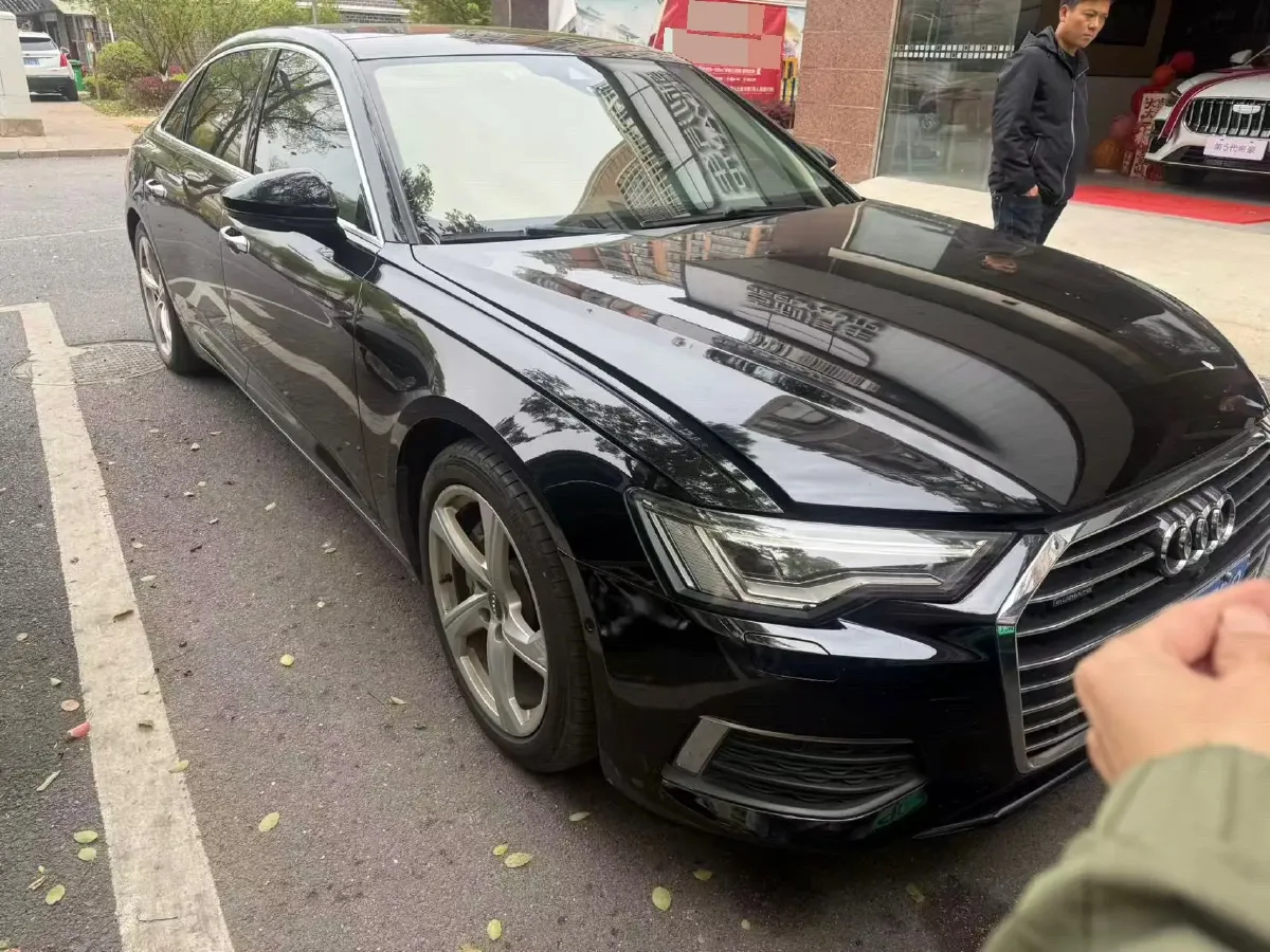 2019 Mercedes-Benz GLC Class 2.0T 245HP L4 9AT,autocango,china used car exporter,china ev exporter,chinese used car exporter,chinese used ev exporter