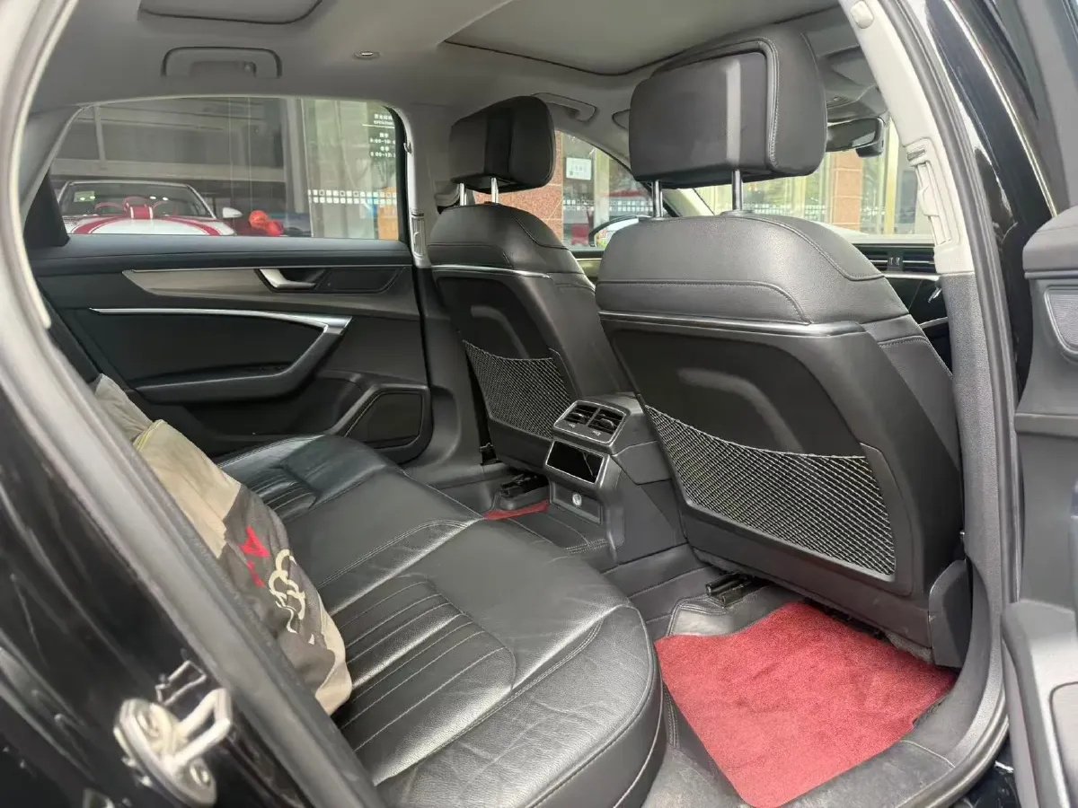 2019 Mercedes-Benz GLC Class 2.0T 245HP L4 9AT,autocango,china used car exporter,china ev exporter,chinese used car exporter,chinese used ev exporter