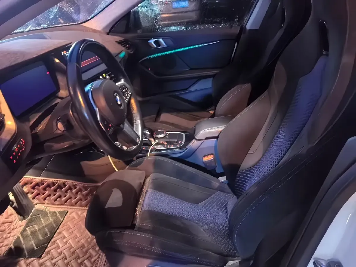 2023 BMW 2 Series 2.0T 178HP L4 7DCT,autocango,china used car exporter,china ev exporter,chinese used car exporter,chinese used ev exporter