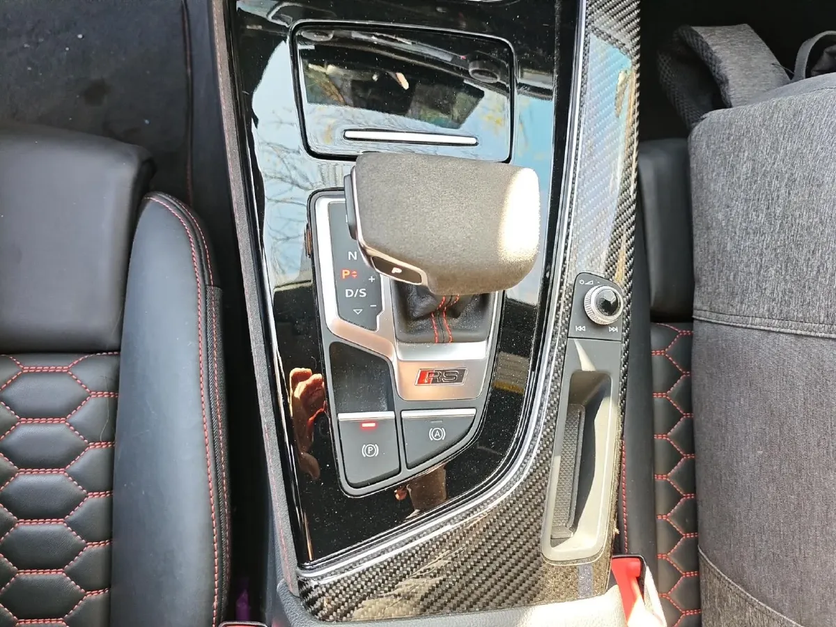 2022 Audi RS 5 2.9T 450HP V6 8AT,autocango,china used car exporter,china ev exporter,chinese used car exporter,chinese used ev exporter