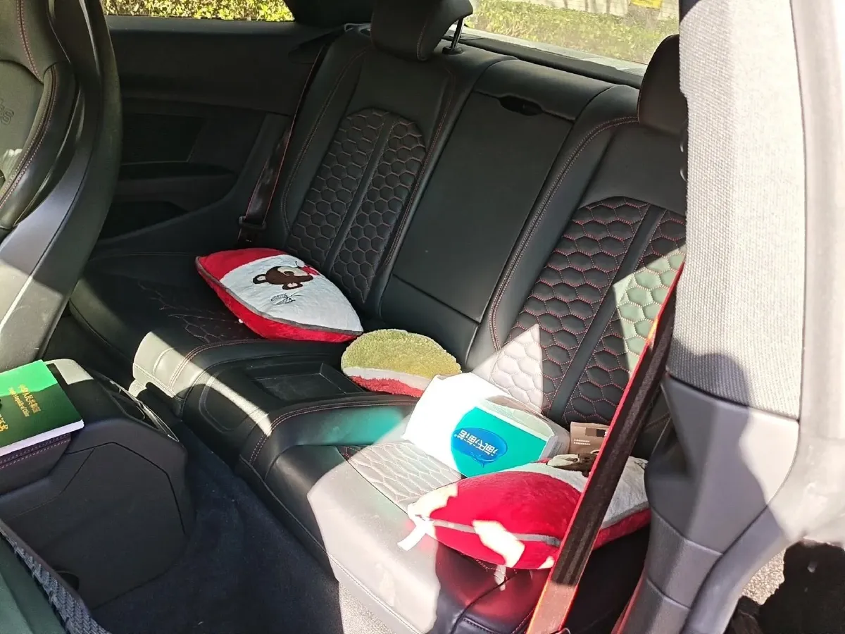 2022 Audi RS 5 2.9T 450HP V6 8AT,autocango,china used car exporter,china ev exporter,chinese used car exporter,chinese used ev exporter