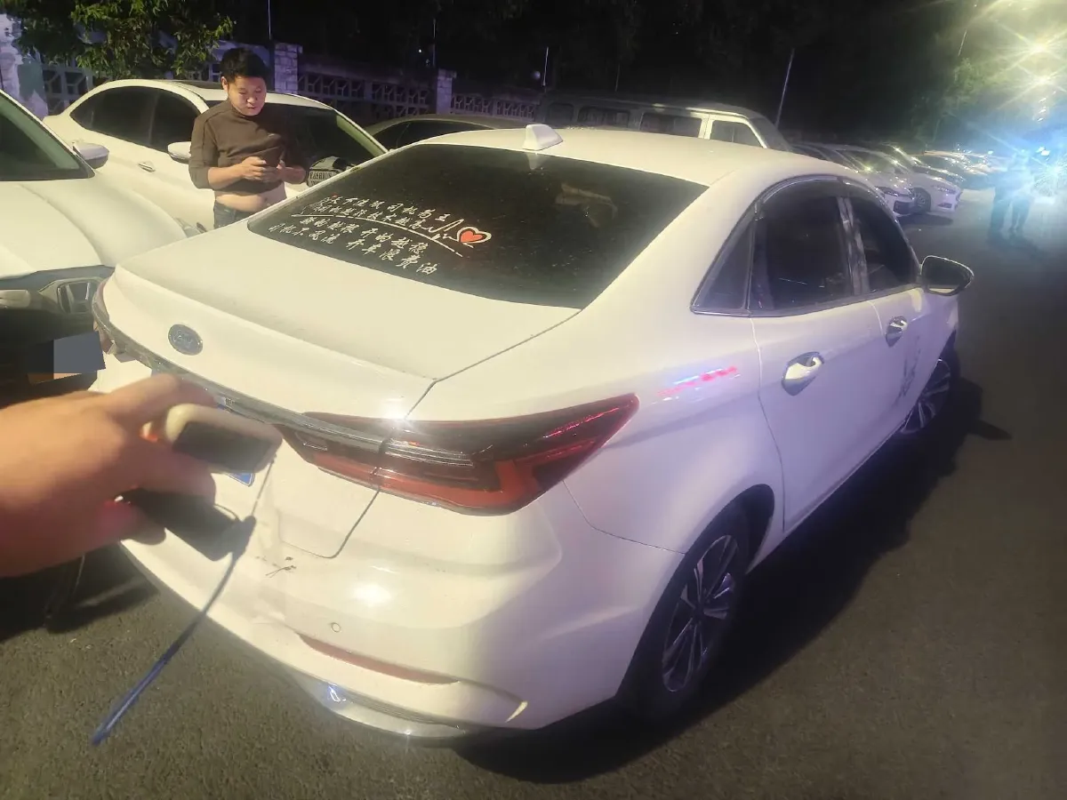 2021 Ford Escort 1.5L 122HP L3 6AT,autocango,china used car exporter,china ev exporter,chinese used car exporter,chinese used ev exporter