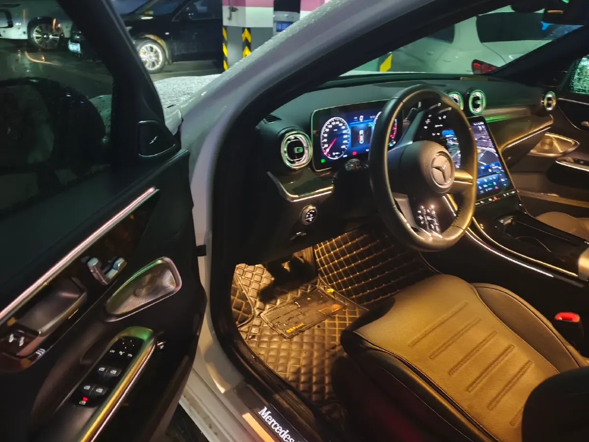 2023 Mercedes-Benz C Class 1.5T 204HP L4 9AT,autocango,china used car exporter,china ev exporter,chinese used car exporter,chinese used ev exporter