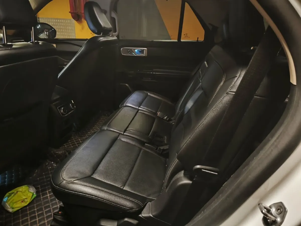 2020 Ford Explorer 2.3T 276HP L4 10AT,autocango,china used car exporter,china ev exporter,chinese used car exporter,chinese used ev exporter