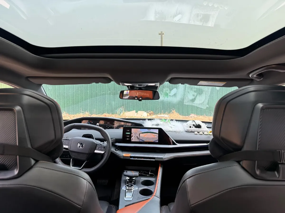 2022 ChangAn UNI-V 1.5T 188HP L4 7DCT,autocango,china used car exporter,china ev exporter,chinese used car exporter,chinese used ev exporter