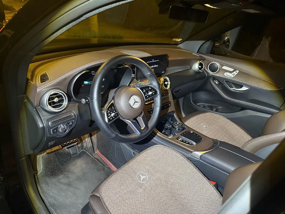 2022 Mercedes-Benz GLC Class 2.0T 197HP L4 9AT,autocango,china used car exporter,china ev exporter,chinese used car exporter,chinese used ev exporter