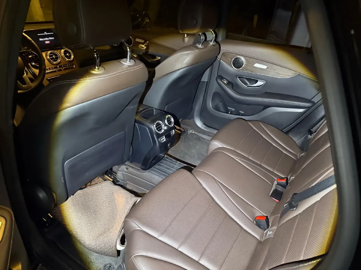 2022 Mercedes-Benz GLC Class 2.0T 197HP L4 9AT,autocango,china used car exporter,china ev exporter,chinese used car exporter,chinese used ev exporter