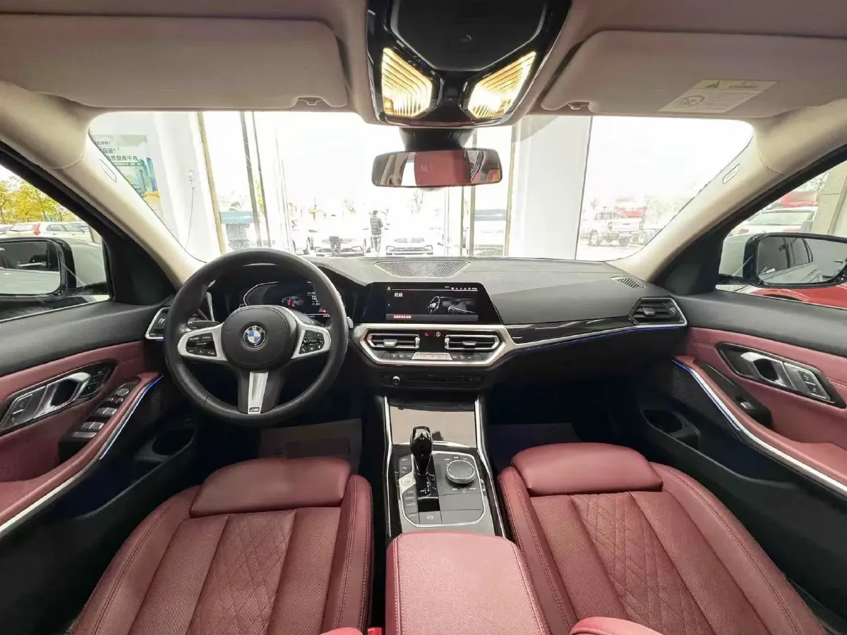 2022 BMW 3 Series 2.0T 184HP L4 8AT,autocango,china used car exporter,china ev exporter,chinese used car exporter,chinese used ev exporter