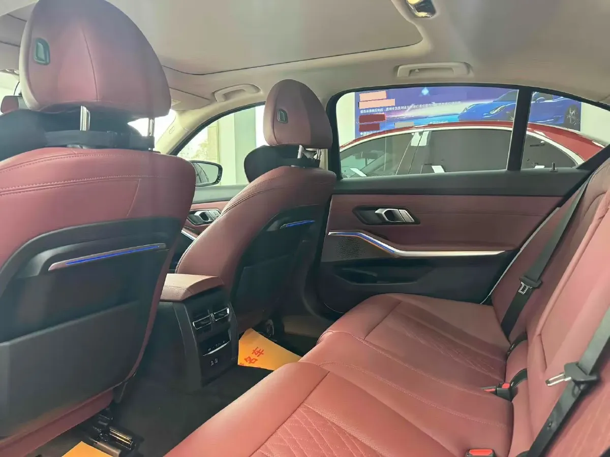 2022 BMW 3 Series 2.0T 184HP L4 8AT,autocango,china used car exporter,china ev exporter,chinese used car exporter,chinese used ev exporter