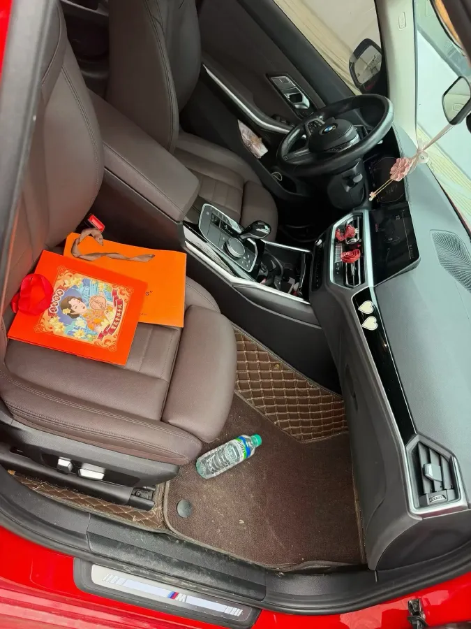 2021 BMW 3 Series 2.0T 156HP L4 8AT,autocango,china used car exporter,china ev exporter,chinese used car exporter,chinese used ev exporter