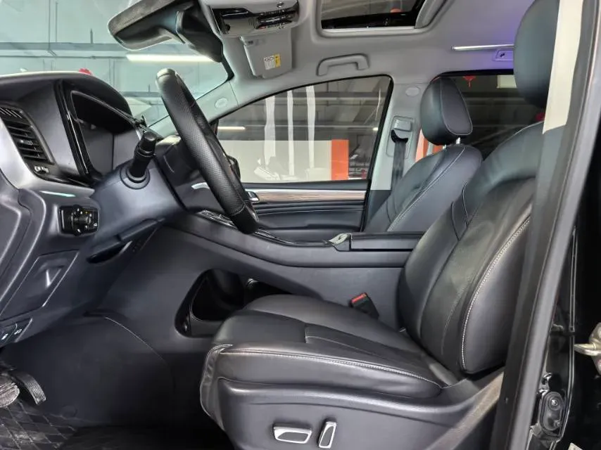 2021 GAC Trumpchi M8 2.0T 252HP L4 8AT,autocango,china used car exporter,china ev exporter,chinese used car exporter,chinese used ev exporter