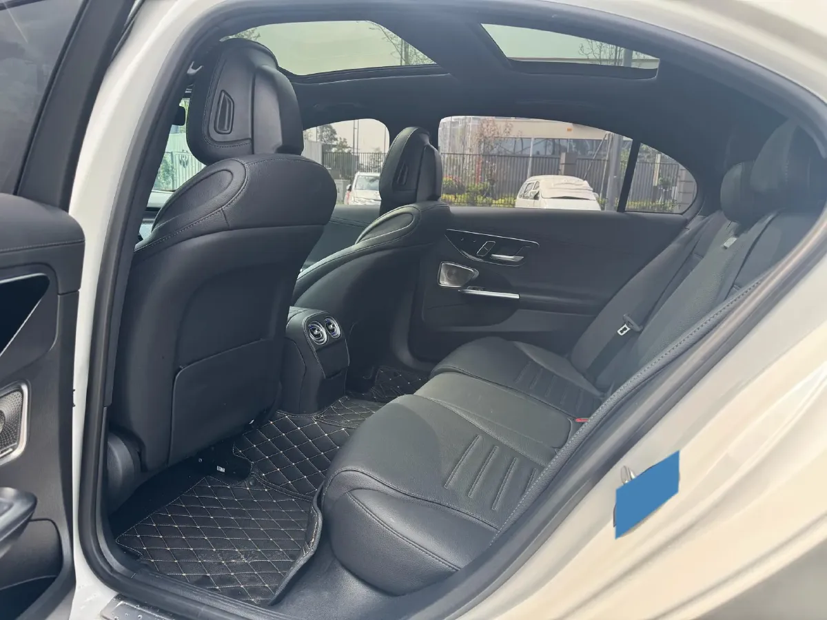 2025 Mercedes-Benz C Class 1.5T 204HP L4 9AT,autocango,china used car exporter,china ev exporter,chinese used car exporter,chinese used ev exporter