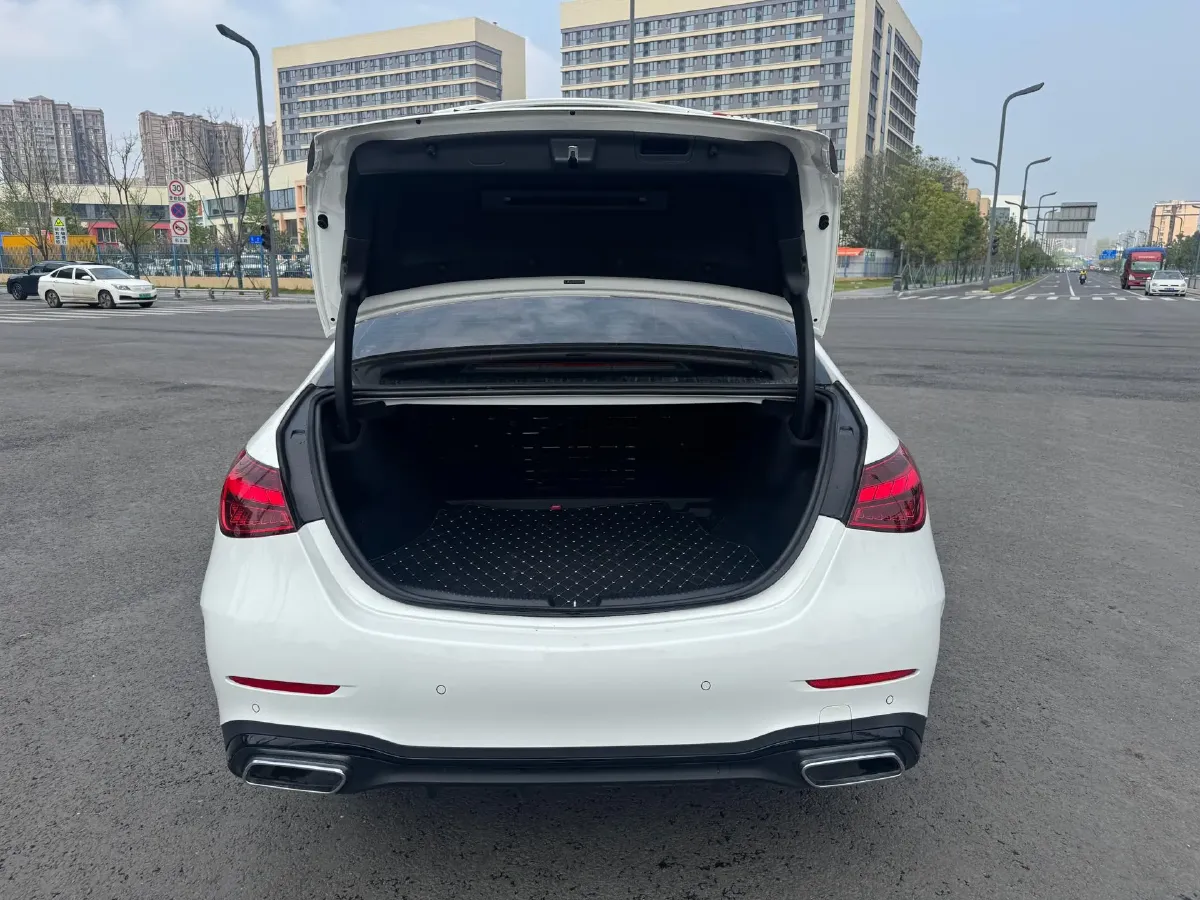 2025 Mercedes-Benz C Class 1.5T 204HP L4 9AT,autocango,china used car exporter,china ev exporter,chinese used car exporter,chinese used ev exporter