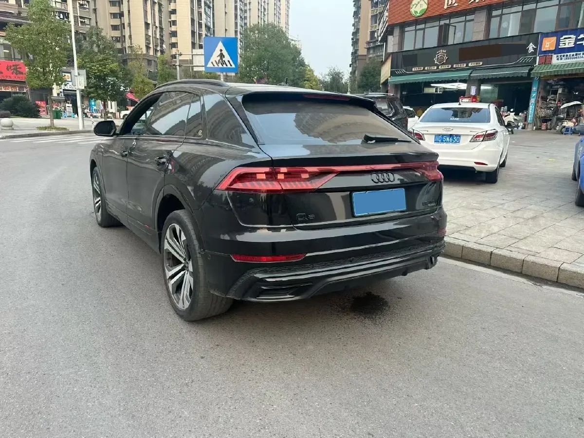 2022 Audi Q8 3.0T 340HP V6 8AT,autocango,china used car exporter,china ev exporter,chinese used car exporter,chinese used ev exporter
