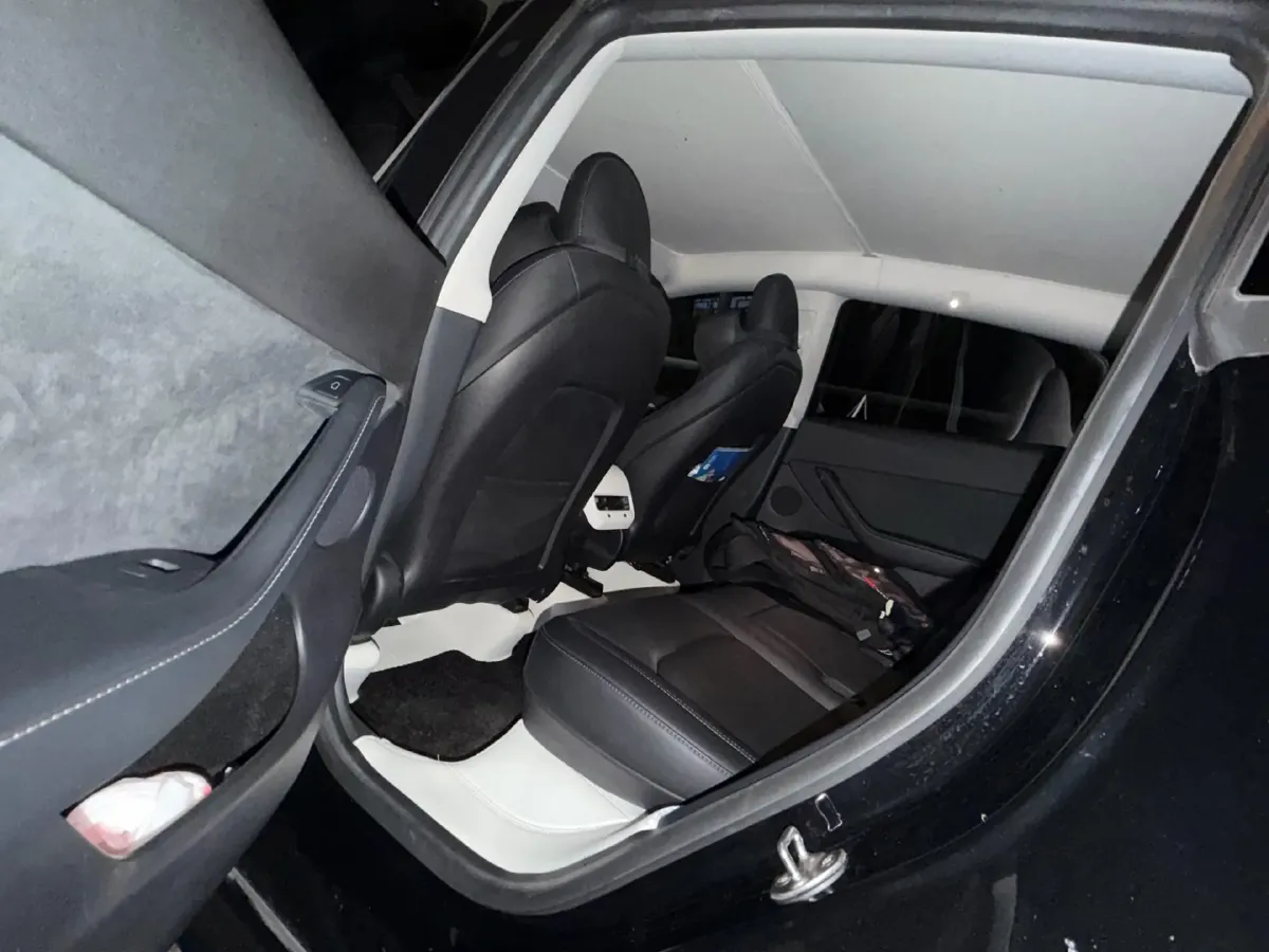 2022 Tesla Model Y BEV 60KWH,autocango,china used car exporter,china ev exporter,chinese used car exporter,chinese used ev exporter