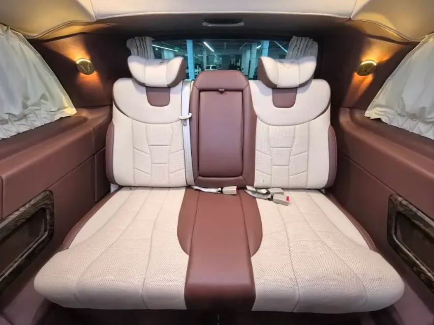 2018 Mercedes-Benz V Class 2.0T 211HP L4 7AT,autocango,china used car exporter,china ev exporter,chinese used car exporter,chinese used ev exporter