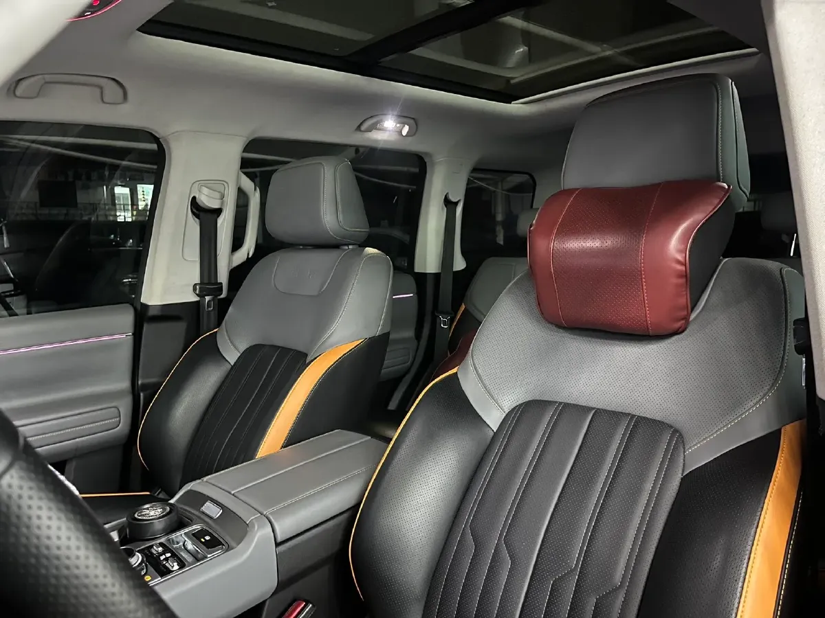 2024 Beijing BJ40 2.0T 245HP L4 8AT,autocango,china used car exporter,china ev exporter,chinese used car exporter,chinese used ev exporter