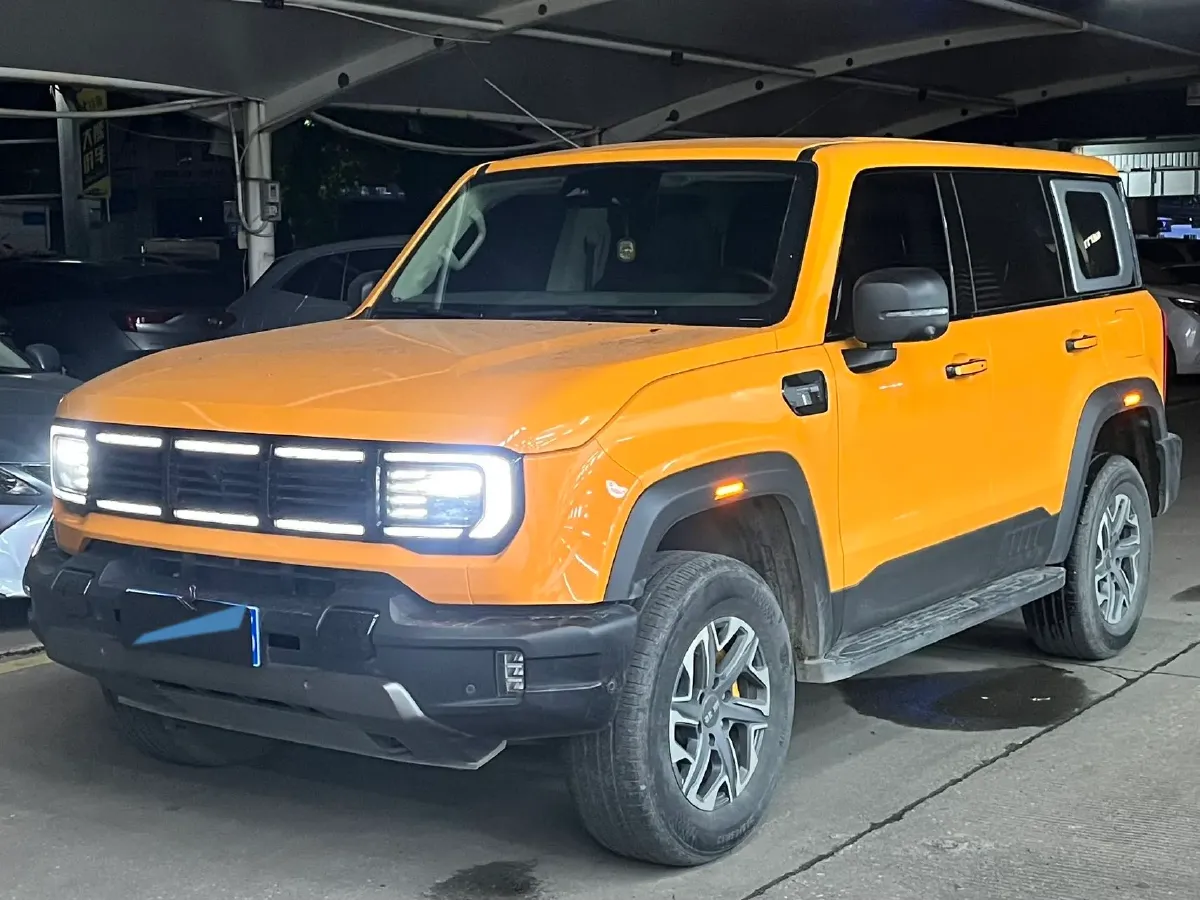 2024 Beijing BJ40 2.0T 245HP L4 8AT,autocango,china used car exporter,china ev exporter,chinese used car exporter,chinese used ev exporter