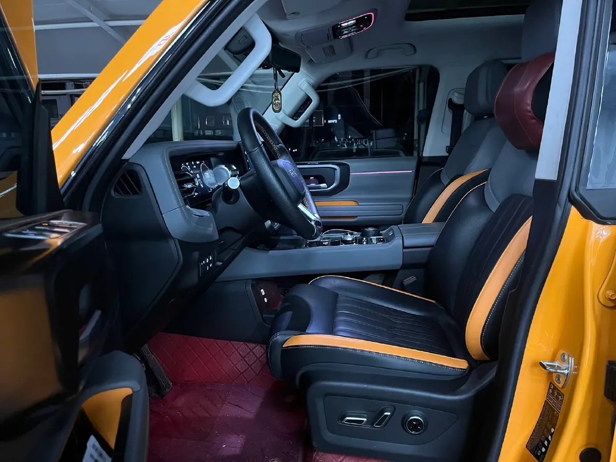 2024 Beijing BJ40 2.0T 245HP L4 8AT,autocango,china used car exporter,china ev exporter,chinese used car exporter,chinese used ev exporter