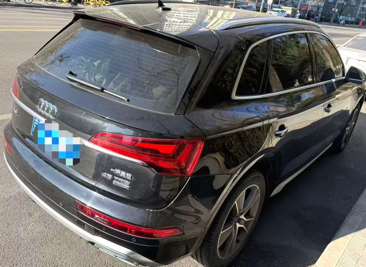 2021 Audi Q5L 2.0T 252HP L4 7DCT,autocango,china used car exporter,china ev exporter,chinese used car exporter,chinese used ev exporter