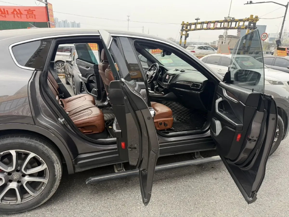 2016 Audi S6 4.0T 450HP V8 7DCT,autocango,china used car exporter,china ev exporter,chinese used car exporter,chinese used ev exporter