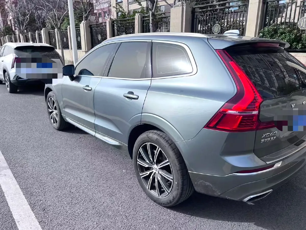 2020 Volvo XC60 2.0T 254HP L4 8AT,autocango,china used car exporter,china ev exporter,chinese used car exporter,chinese used ev exporter