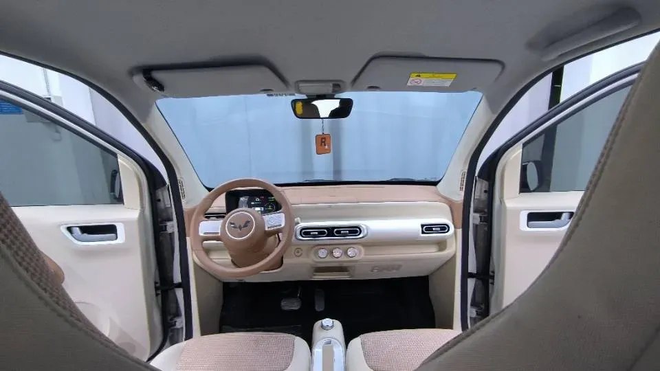 2024 WuLing HongGuang MINI EV BEV 17.3KWH,autocango,china used car exporter,china ev exporter,chinese used car exporter,chinese used ev exporter